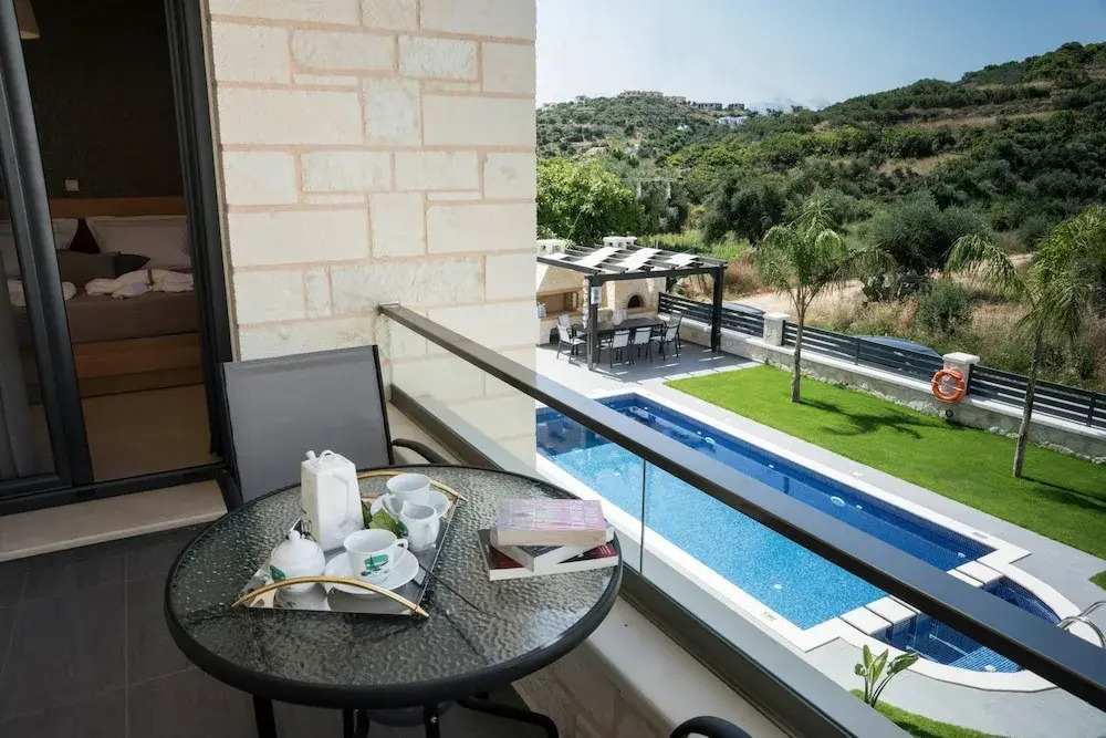 Luxurious Modern Mansion With Private Pool and Sauna 200m From Beach