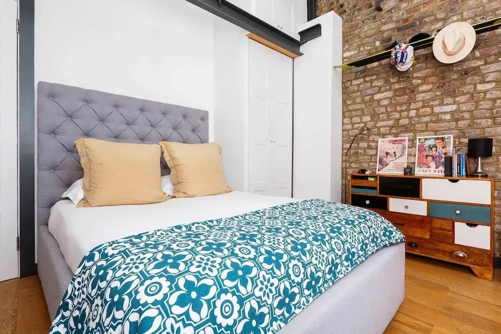 Vauxhall Pad