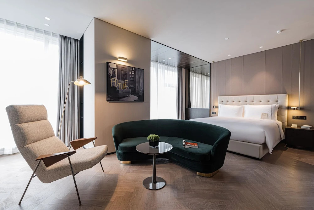 Twinkle Hotel