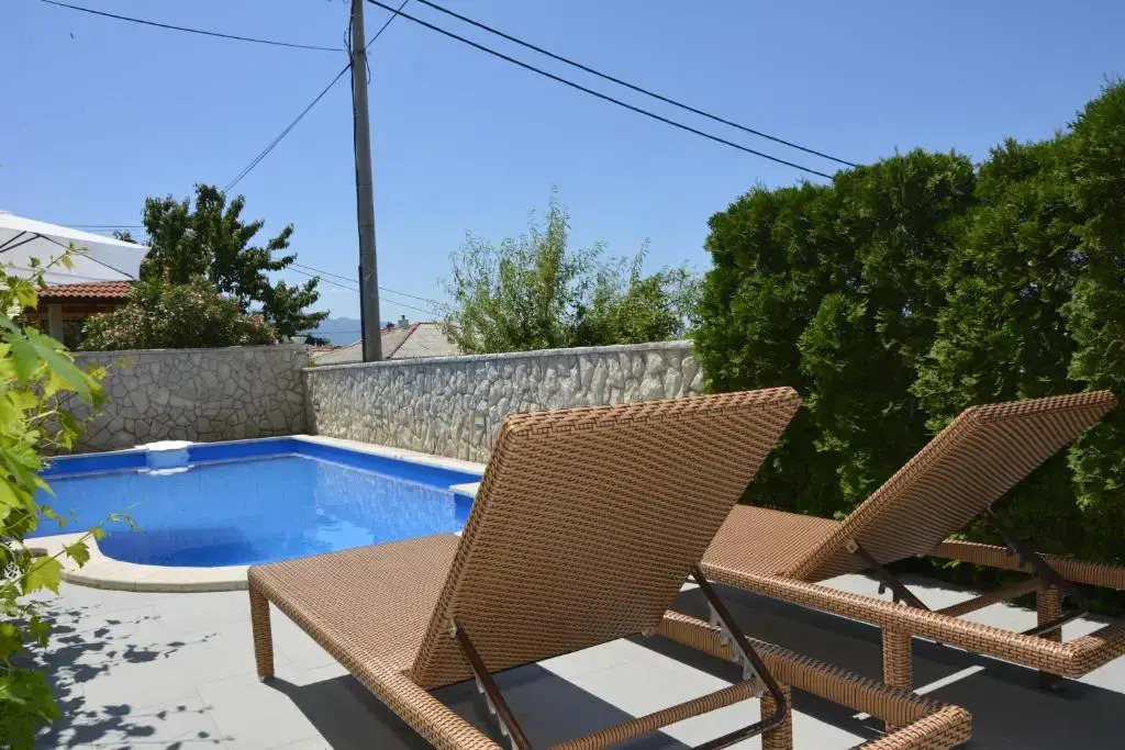 Apartments Maro
