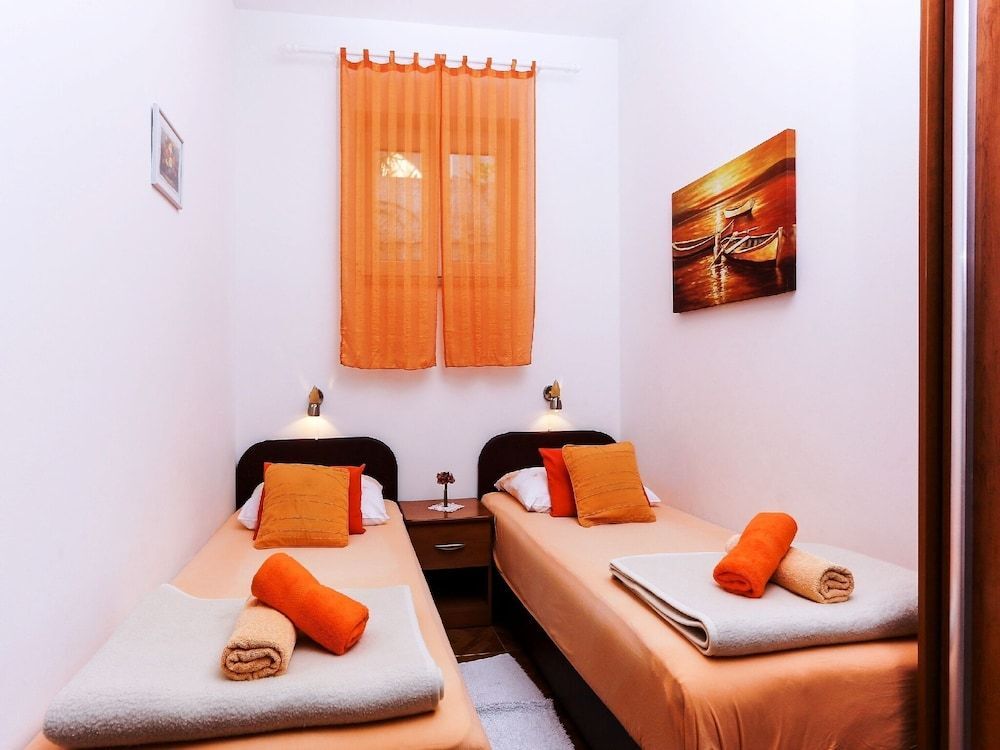 Apartments Lina