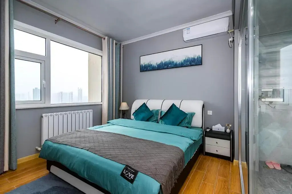 LuoYang LuoLong·DaZhaoGuoJi Square· Locals Apartment 00176120
