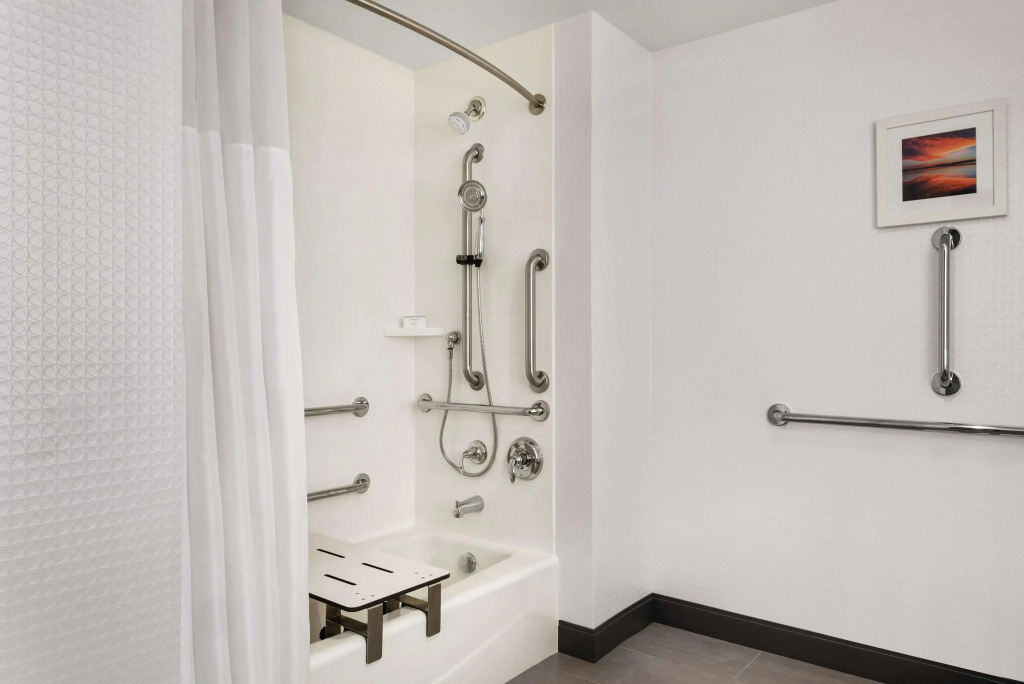 Hampton Inn Brooklyn Park