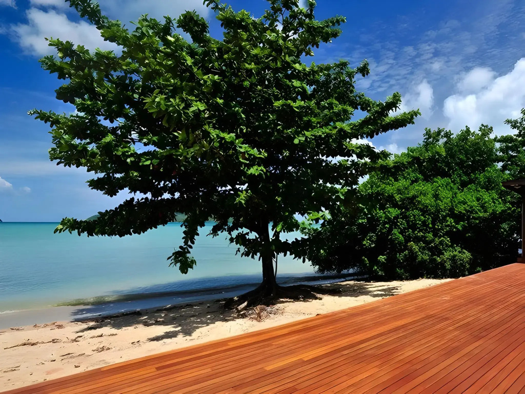 Chalong Beach Front Residence