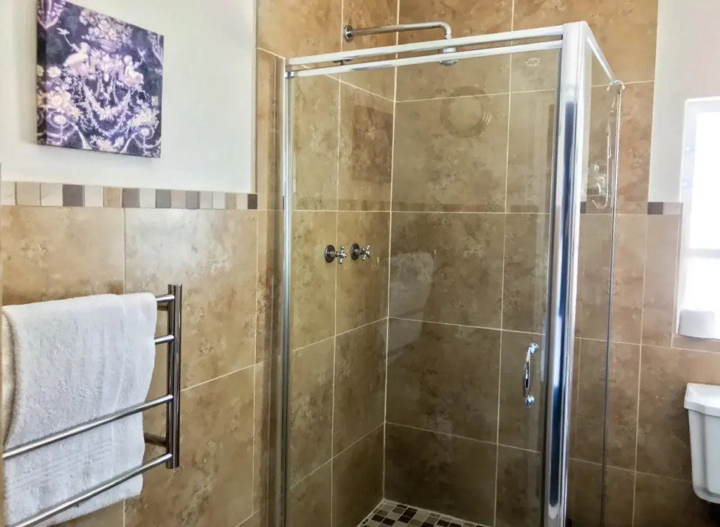 Avatara Guest House
