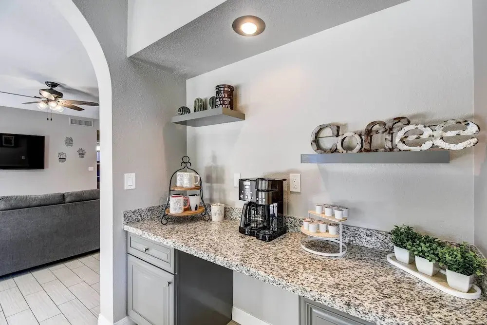 Private Pool, Grill: Upscale Scottsdale Retreat!