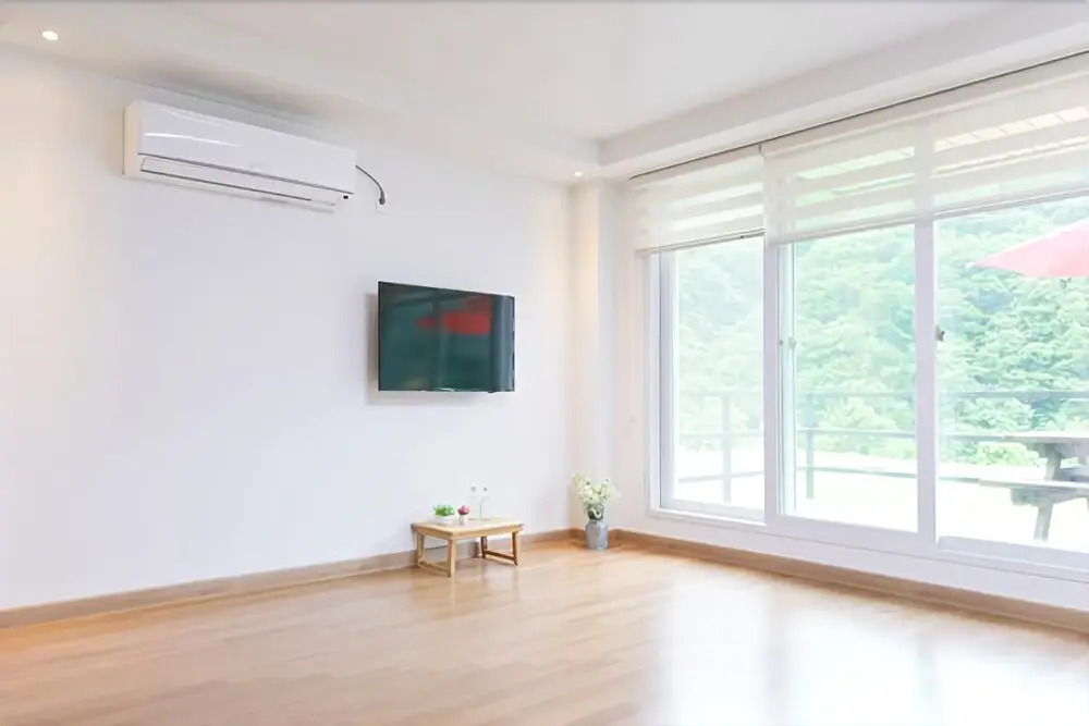 Hongcheon You, I and We Pension