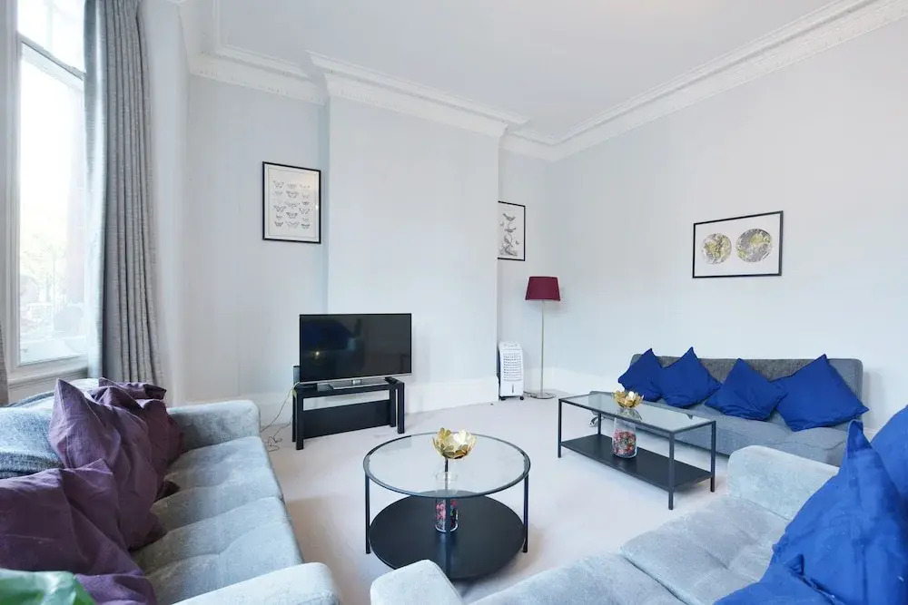 Knightsbridge Rooms