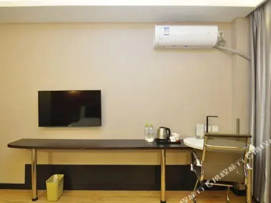 Yunshang Siji Chain Hotel Jinghong Manting Park