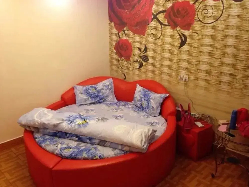 Happy Utopia B&B (Fenghuang Ancient City Nanhua Branch)