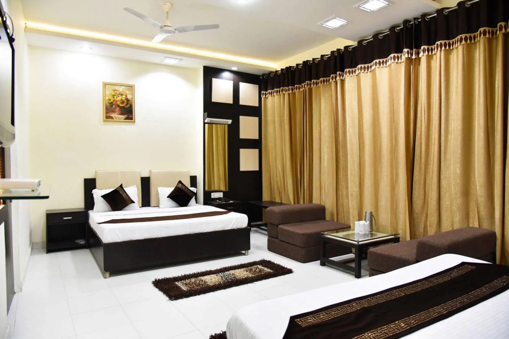 Hotel Akaal Residency