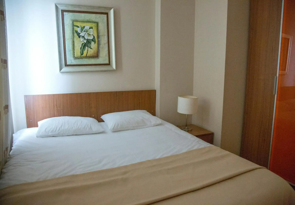 Airport Residence