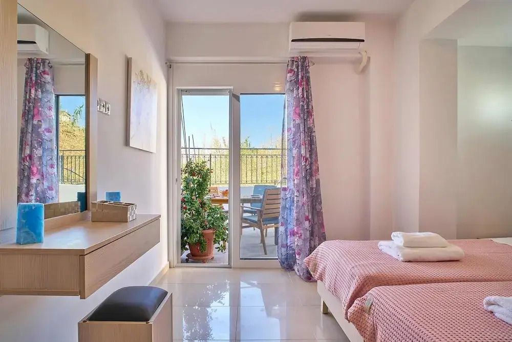 Lake View Suites