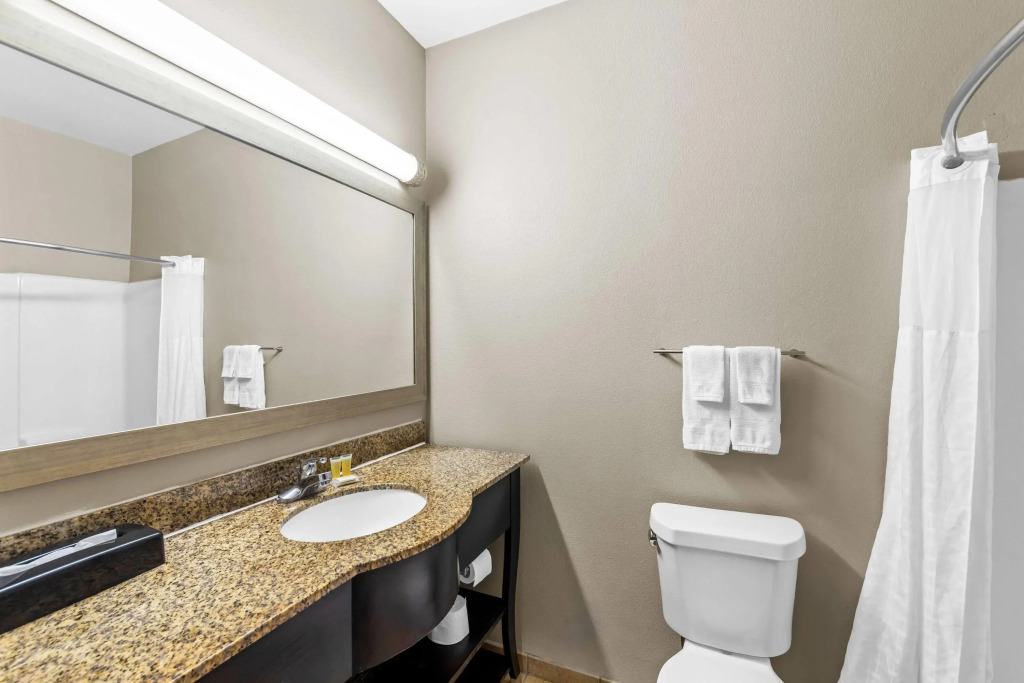 Days Inn by Wyndham Rockdale Texas