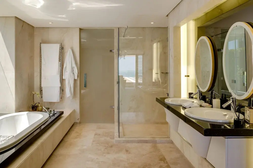 Moondance Villa & Suites