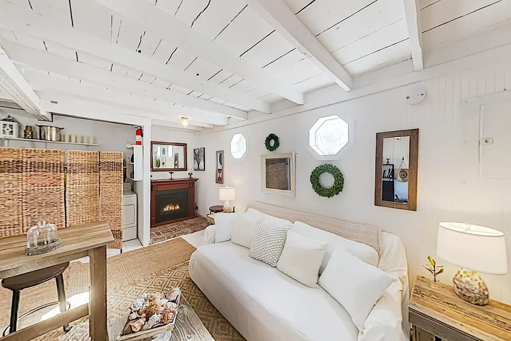 New Listing! Charming Bayside Barn W/ Fire Pit 2 Bedroom Home