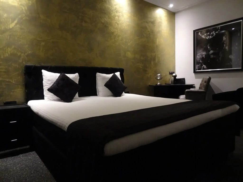 Saras Boutique Hotel