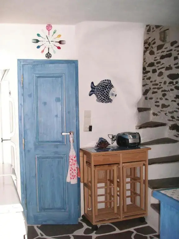 3-level doll house in Kea Ioulida/Chora, Cyclades