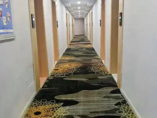Kaiman Hotel (Yichun No.1 High School Yuanzhou Ancient City)