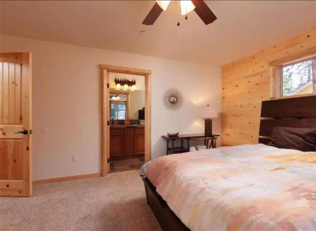 Mountain Air by AvantStay Stunning Log Cabin in Big Bear w Pool Table