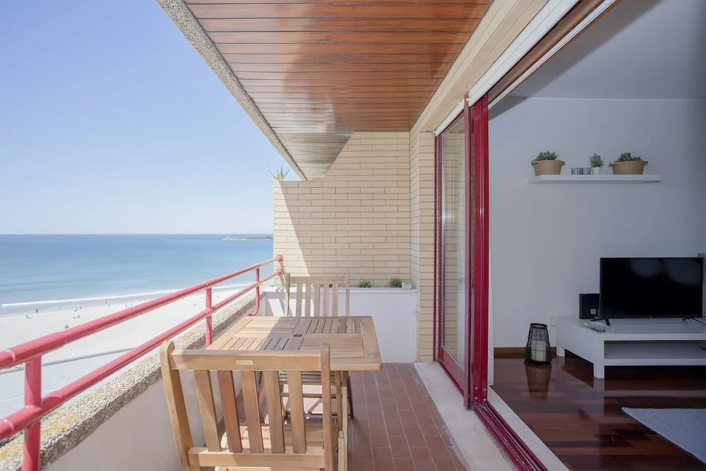 Liiiving in Matosinhos - Sea Beach Apartment