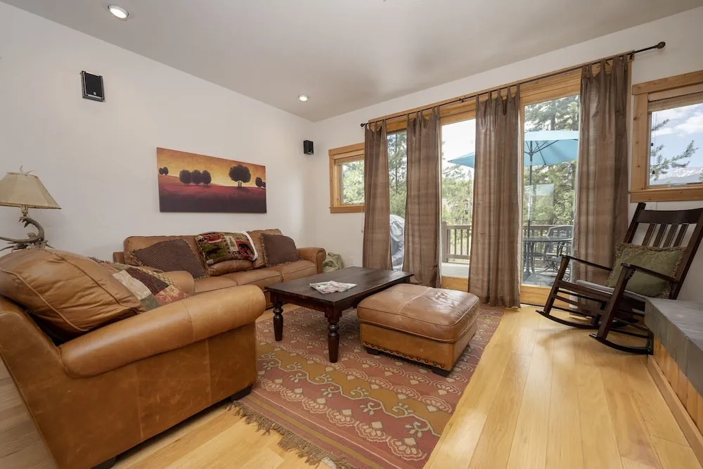 Willows Way 106 3 Bedroom Townhouse by RedAwning