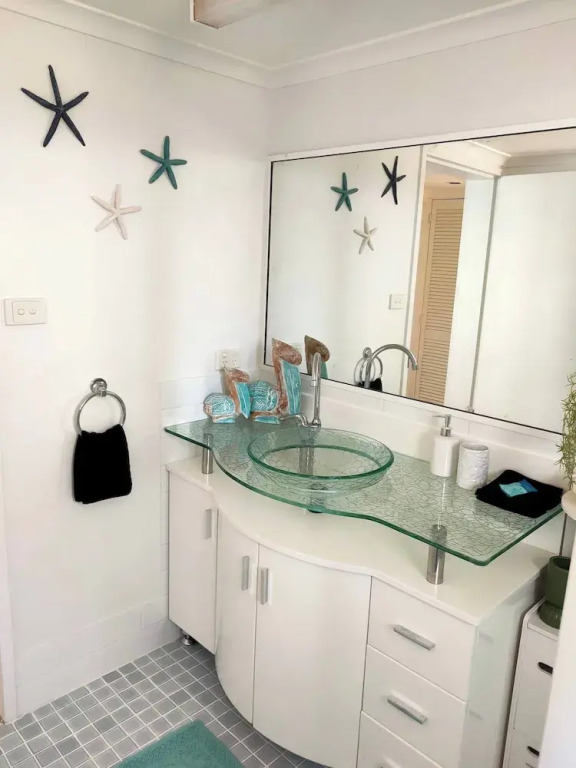 2 Bedroom Condo "w" Pool Entrance off Your Balcony