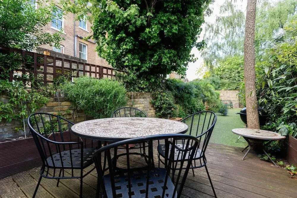 Veeve - Hampstead Contemporary
