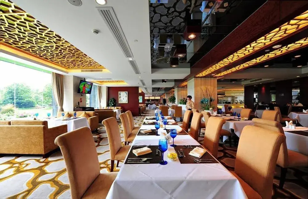 Xiangsheng Century Hotel