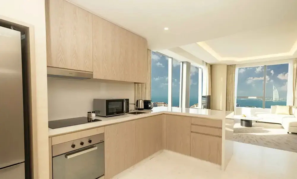 LUX Iconic Views at Palm Tower Suite 4