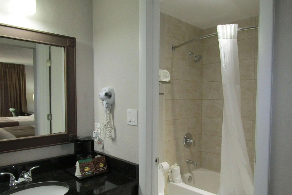 Quality Inn & Suites Kissimmee near Main Gate