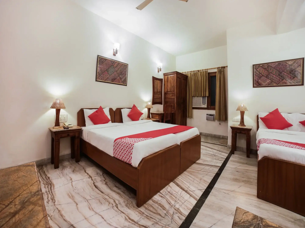 Hotel O Sansarchandra Road Formerly Luna Rosa