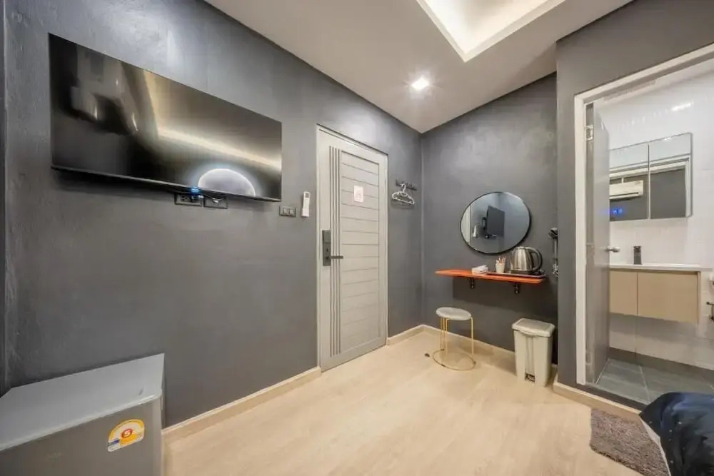 Space Station Hostel