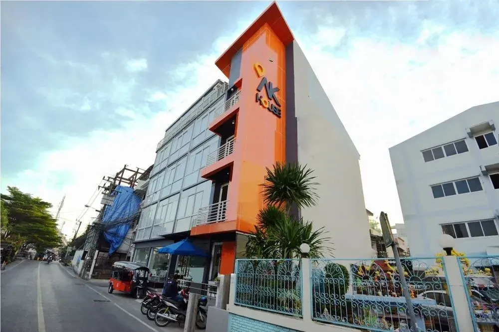 AK House