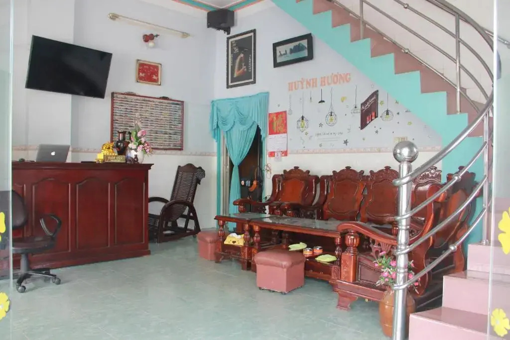 Huỳnh Hương Guesthouse