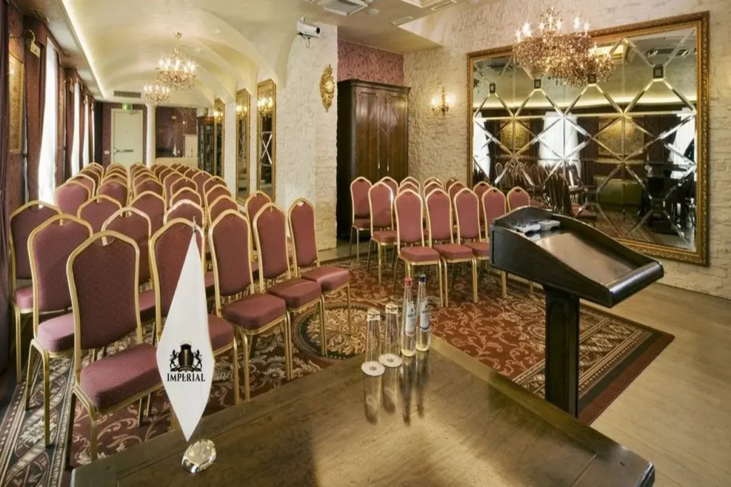 Отель и ресторан IMPERIAL (бывший Ramada)