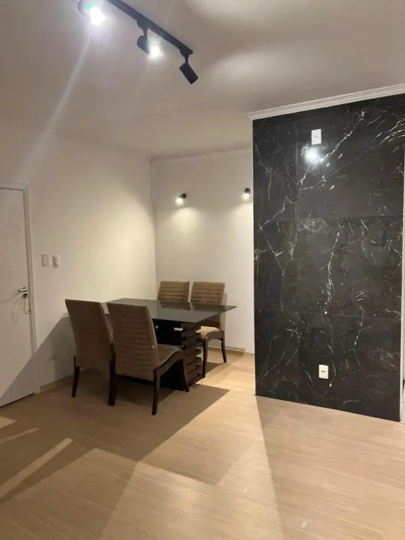 Apartamento para pessoas de família ou a negócio, Ap Lindo aconchegante no Brás próximo igreja Mundial,mercado municipal, 25 de março, templo Salomão, metro Dom Pedro ll, bancos, mercado e etc