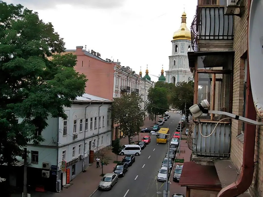 Home-Hotel Apartments on Maidan Nezalezhnosti Square
