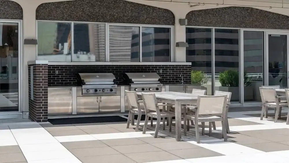 Bold CozySuites w/pool, gym, roof #3