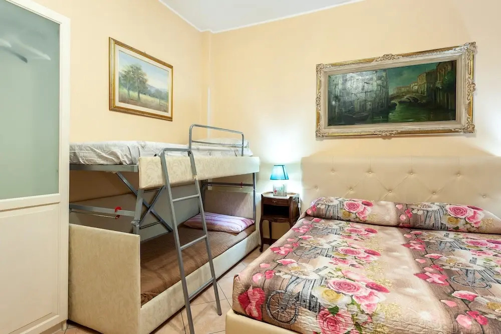 Studio Near San Pietro
