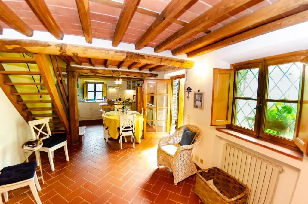 Grumo Farmhouse in Pescaglia