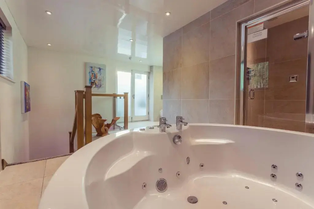 Aphrodites Group - Luxury Hot Tub Suites in Central Lake District