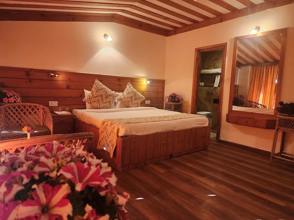 The Chalets Naldehra