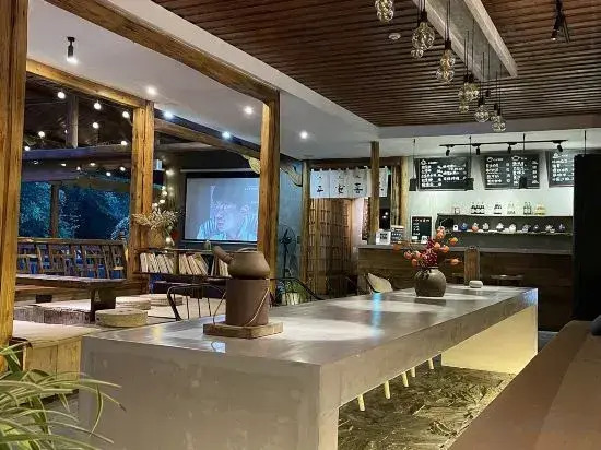 Guzhang Shuiqiao Hostel