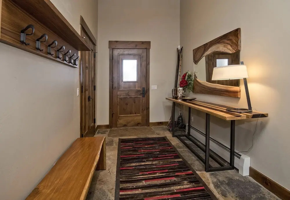 5 Bedroom Private Home With The Easiest Mountain Access Home by Redawning