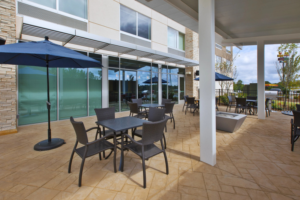 Holiday Inn Express and Suites South Hill by IHG