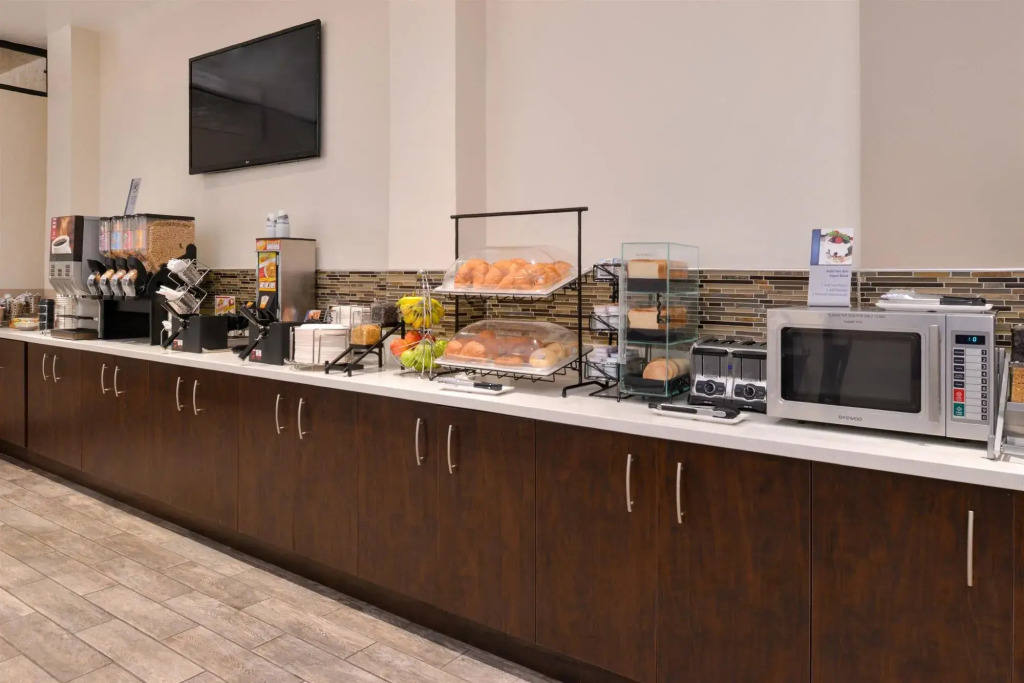 Best Western Airpark Hotel - LAX Airport LA Stadium