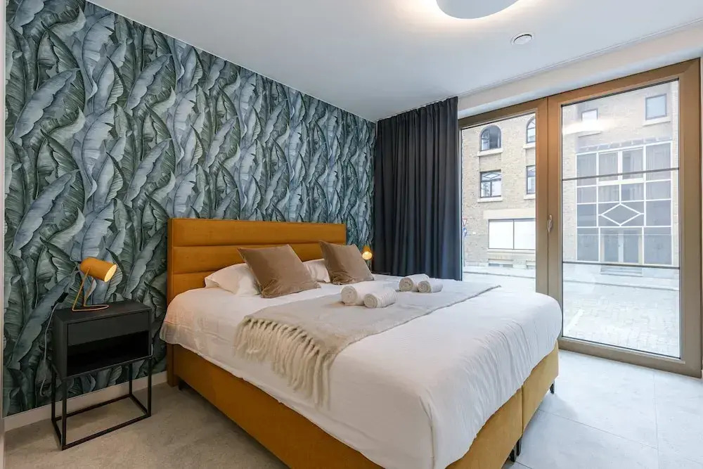 Cozy Ground-floor Apartment With Terrace Modern Amenities and Beachside Location