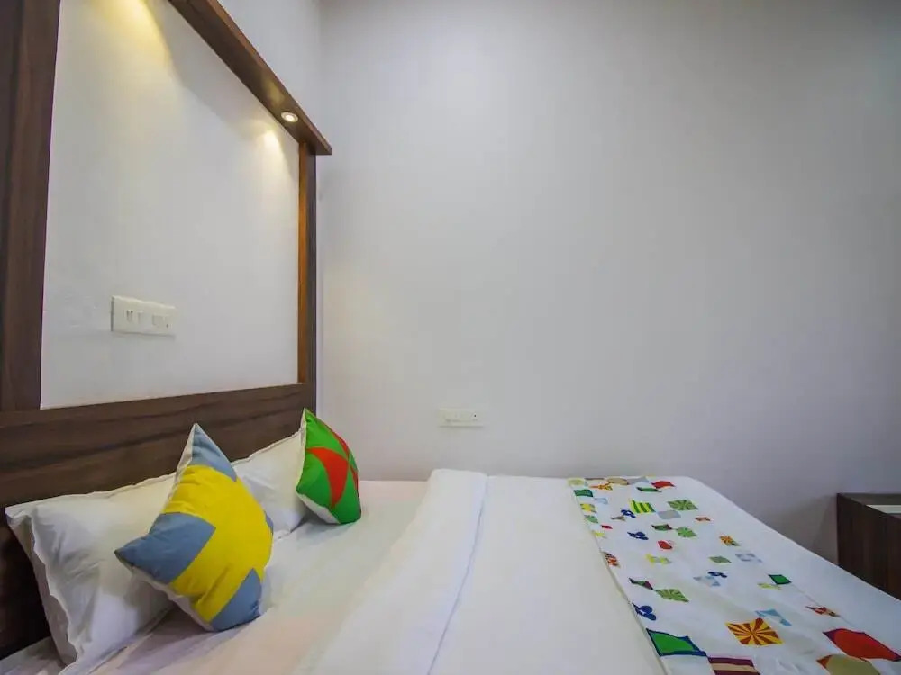 Guru Laxmi Apartments by OYO Rooms