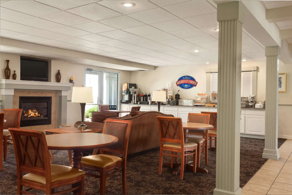 Baymont by Wyndham Wichita East
